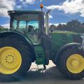 John Deere 6215R