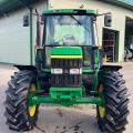 John Deere 6210