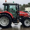 Massey Ferguson 5712S