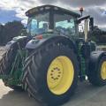 John Deere 6215R