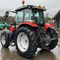 Massey Ferguson 5712S