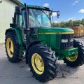 John Deere 6210