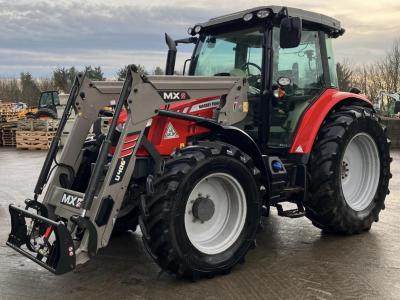 Massey Ferguson 5613