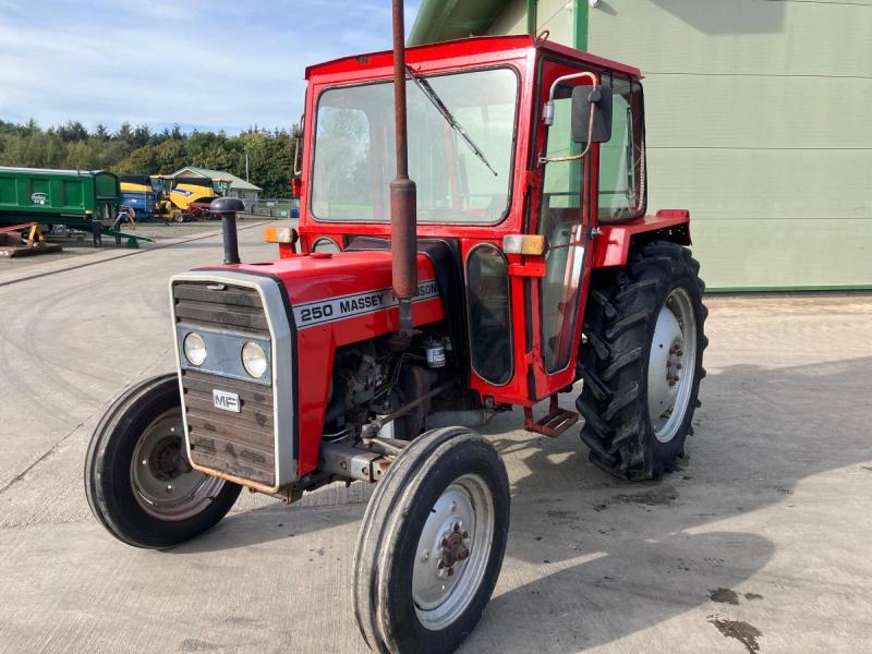 Massey Ferguson 250